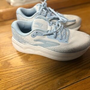 Brooks Women's Light Blue Running Shoes